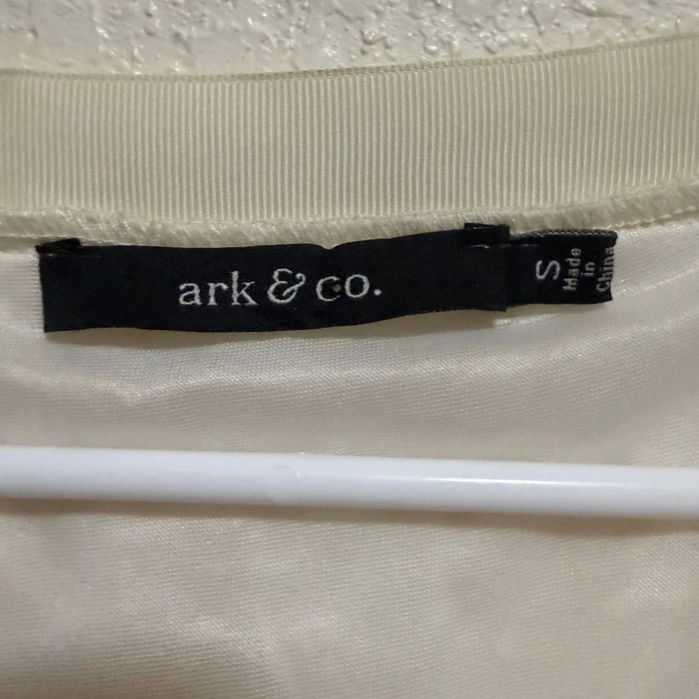 Ark‎ & Co Cream Floral Embroidered Scallop Hem Mini Dress Small DJ20144B